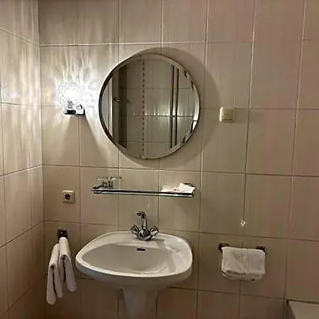Отель 't Centrum Reusel